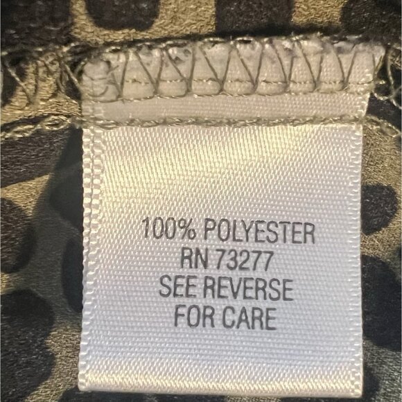 Apt 9 Top Shirt Women’s XL Button Tab Long Sleeve Green Black Animal Print - Picture 5 of 11